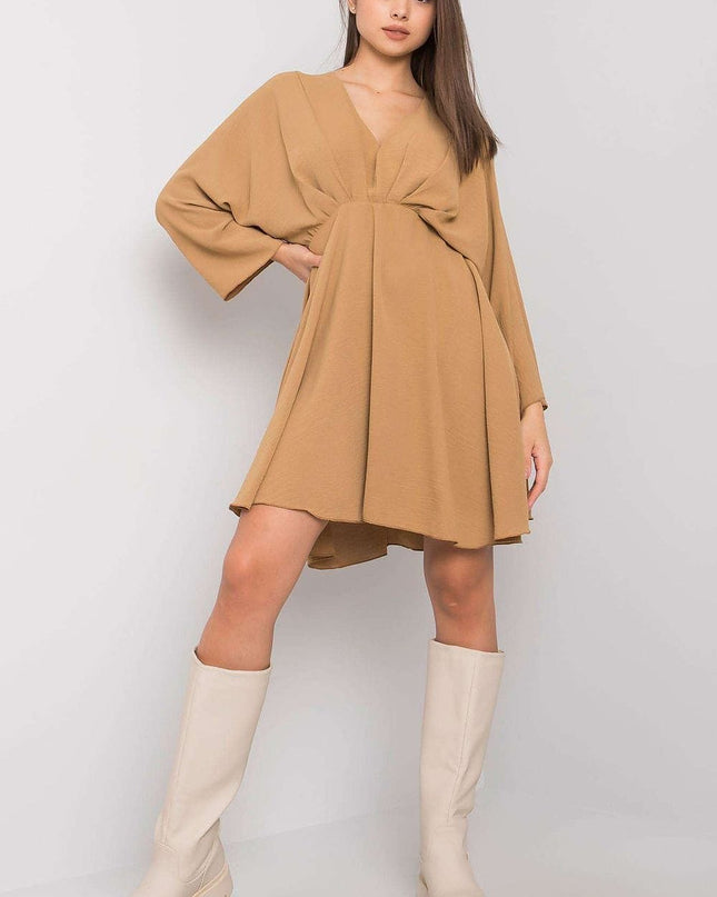 Robe beige foncé évasée