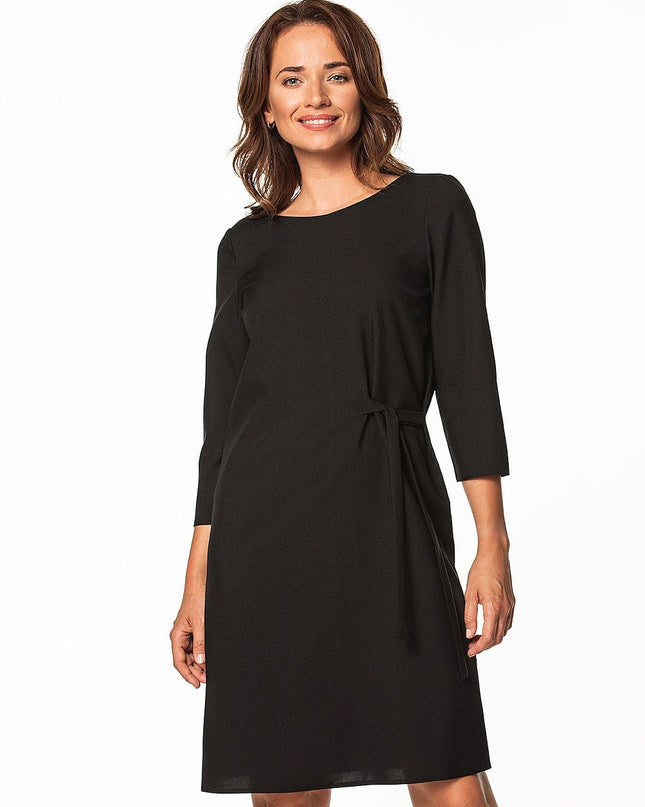 Robe élégante noire à manches 3/4