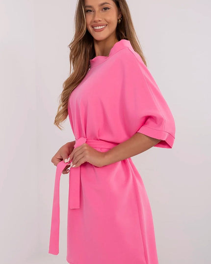 Robe élégante ajustée avec ceinture