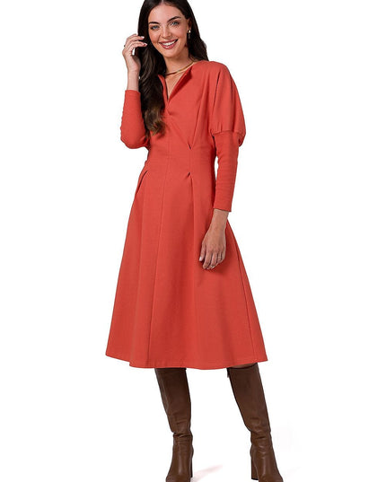 Robe élégante avec manches chauve-souris