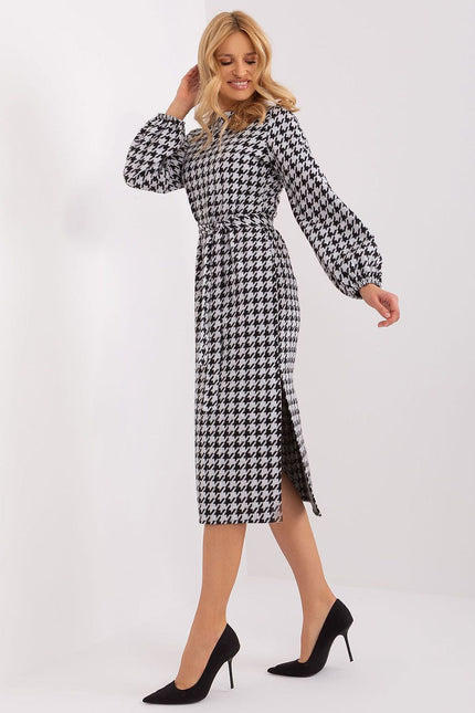 Robe droite à manches longues