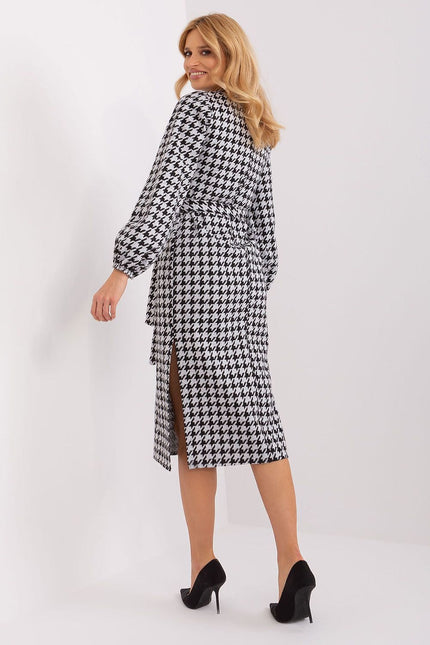 Robe droite à manches longues