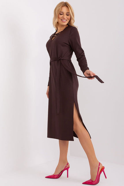 Robe chocolat à manches longues