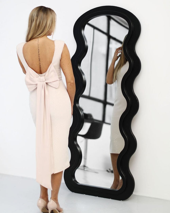 Robe beige ajustée midi