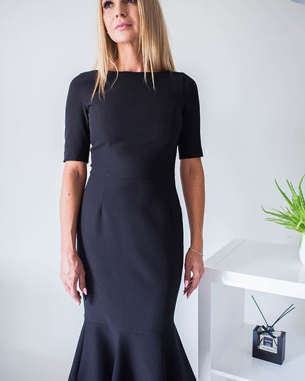 Robe ajustée avec volant