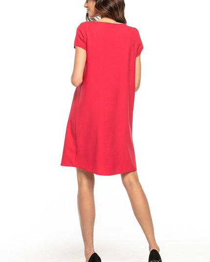 Robe rouge avec motifs floraux