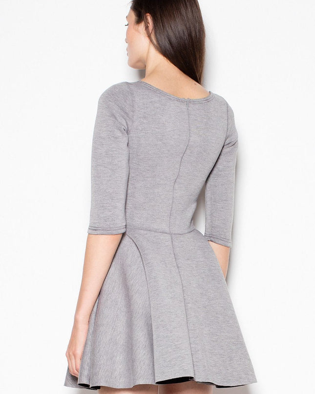 Robe évasée manches 3/4