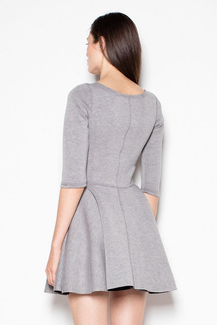 Robe évasée manches 3/4