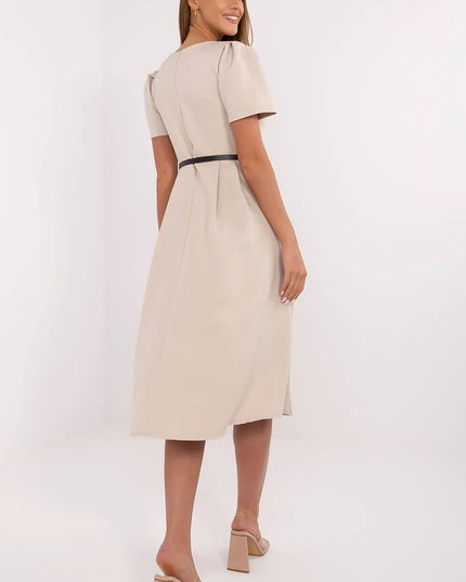 Robe évasée midi élégante