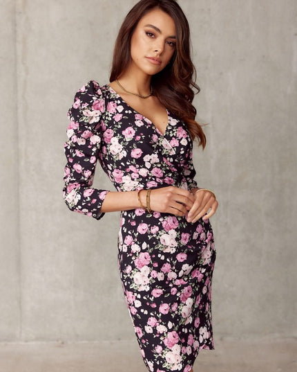 Robe courte à fleurs roses