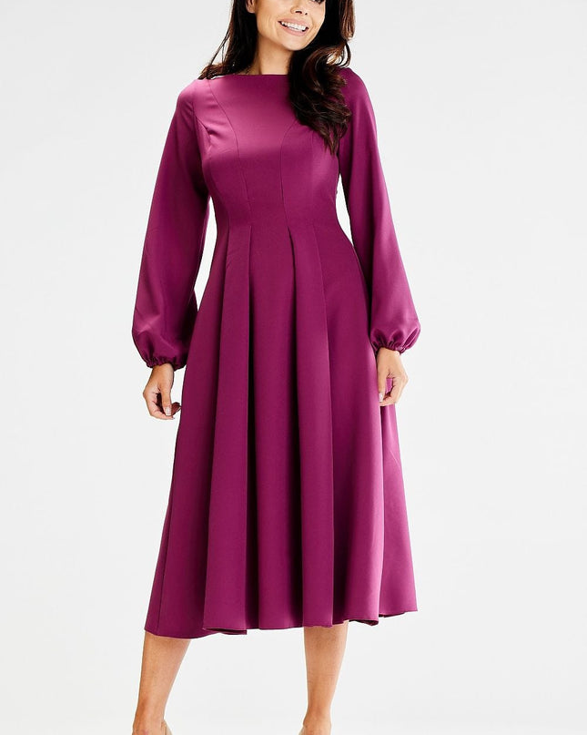 Robe évasée longueur midi élégante