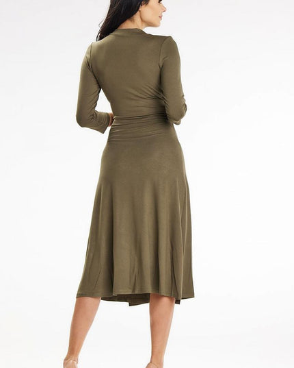 Robe midi ajustée avec ceinture