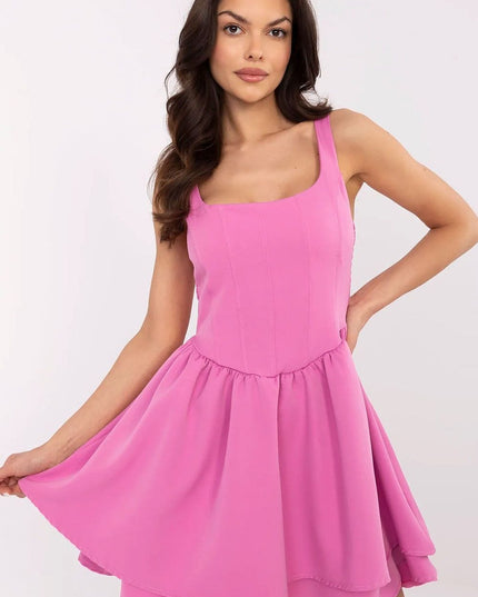 Robe courte rose à bretelles