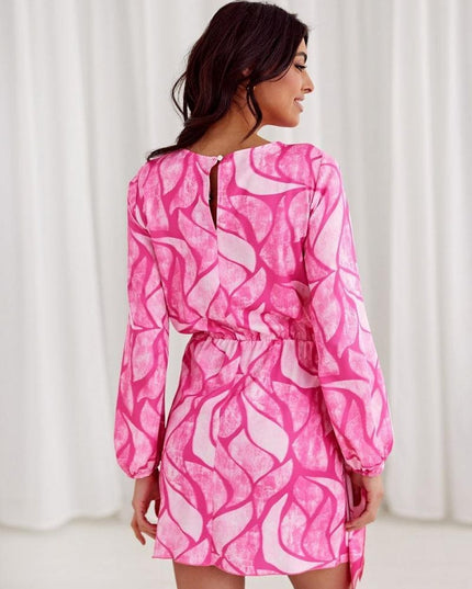 Robe courte à fleurs ceinturée