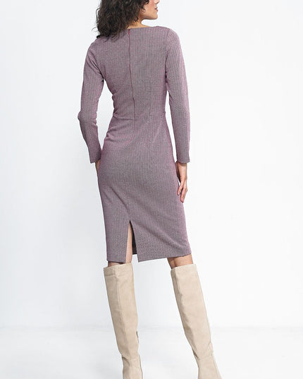 Robe noire élégante à plis