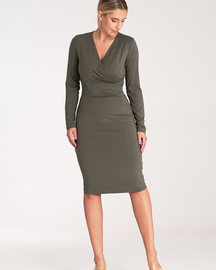 Robe cintrée manches longues encolure